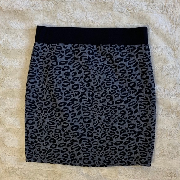 Suzy Shier Dresses & Skirts - Suzy Shier Mini Skirt